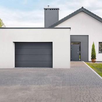 Queyras : La porte de garage blindée qui sécurise et embellit votre maison